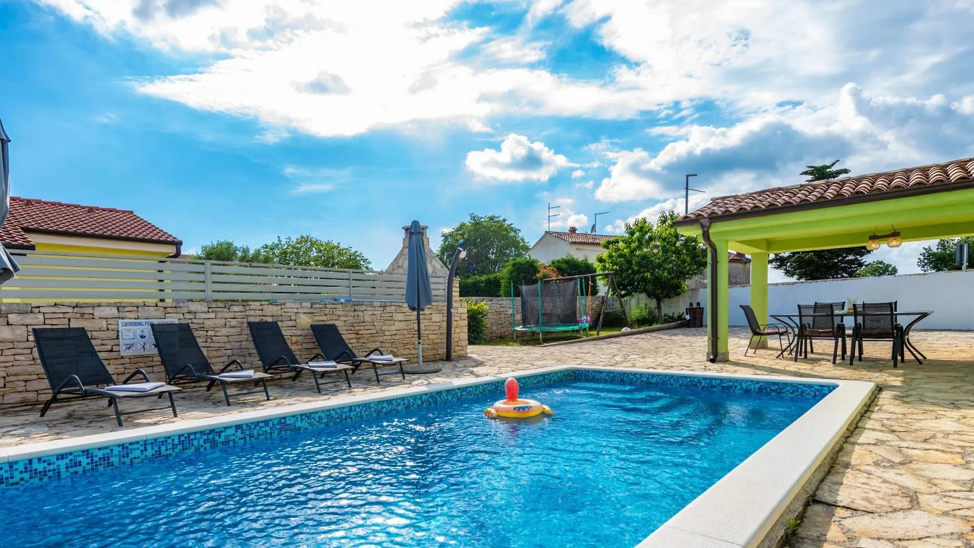 Villa Nora, A Private Villa With Pool Minutes From The Beach Krmed Chorvatsko